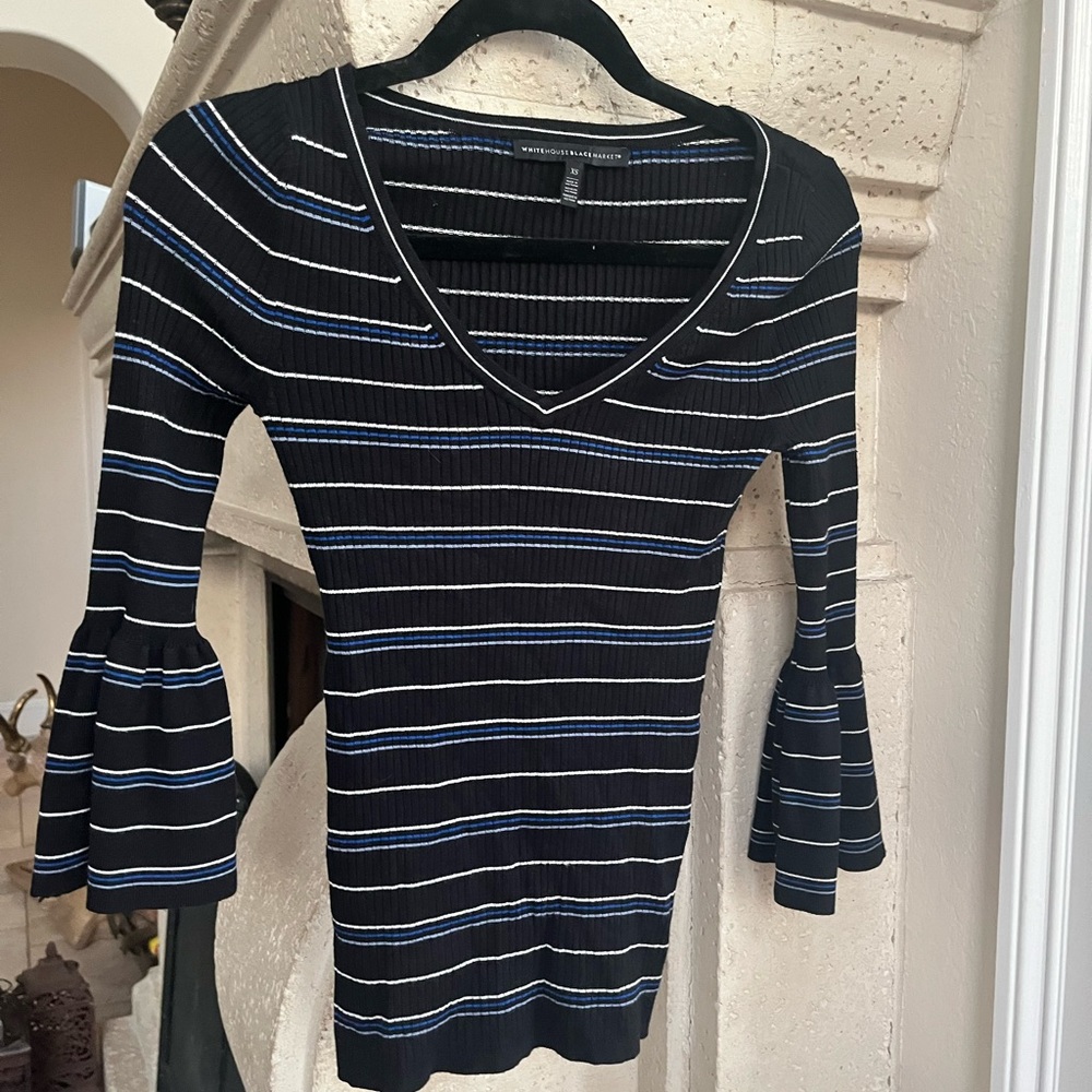 WHITE HOUSE BLACK MARKET STRIPED TOP